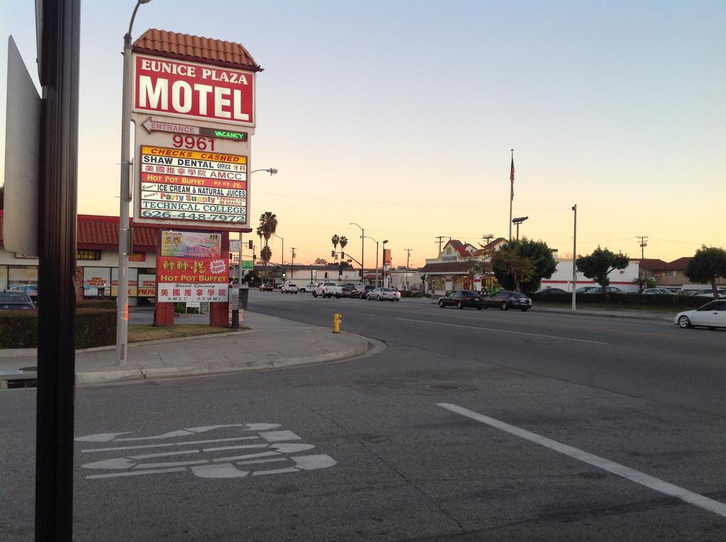 Eunice Plaza Motel El Monte Exterior photo